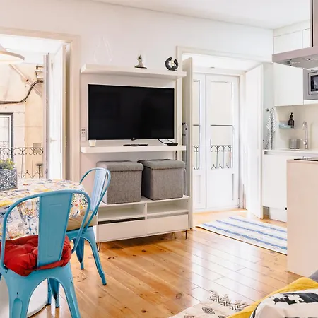 Apartment Flat Alfama - Beside The Santa Luzia Viewpoint