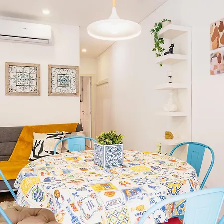 Appartamento Flat Alfama - Beside The Santa Luzia Viewpoint *